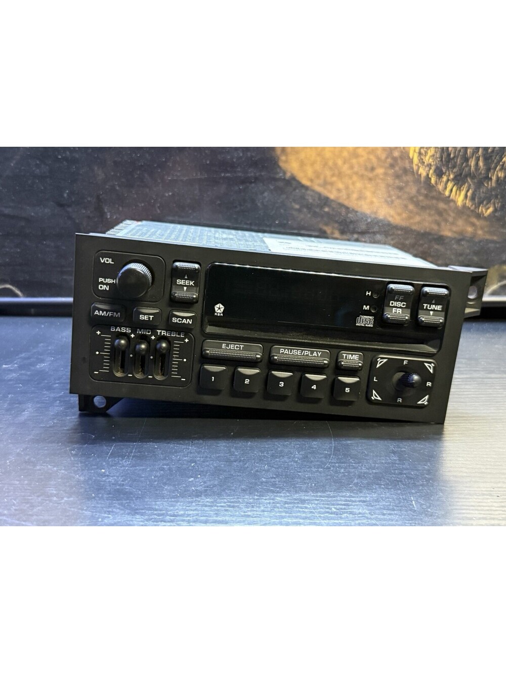 98-02 Dodge Jeep Chrysler OEM AM FM CD Radio P04704373AD